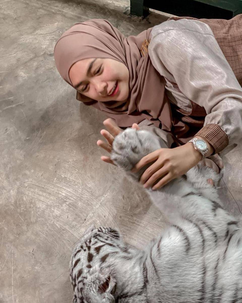 Instagram.com/riaricis1795