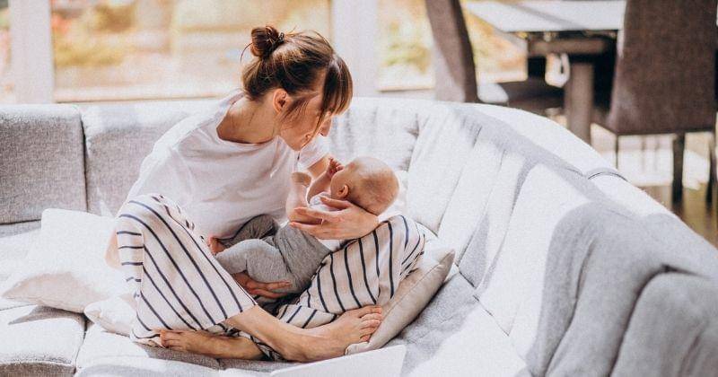 Ilustrasi cara bayi mengenali ibunya. - Freepik.com/senivpetro