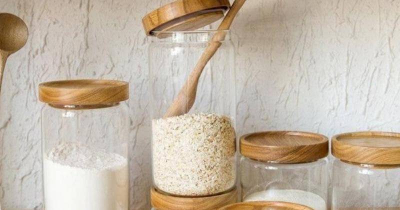 Ilustrasi bubuk kaldu instan - Freepik