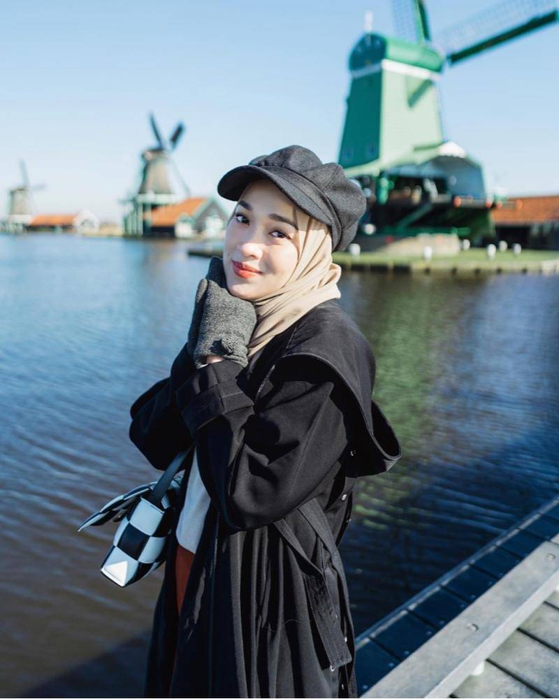 Instagram/ririe_fairus