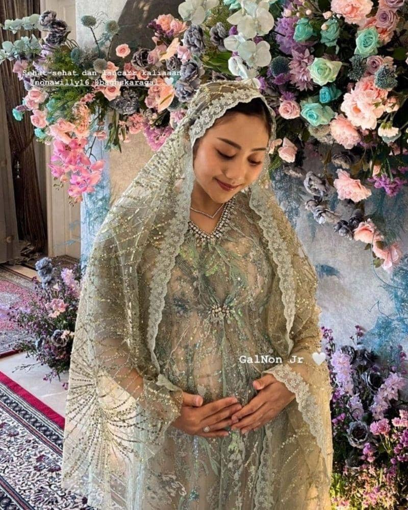 Instagram.com/@nazhiiranadia