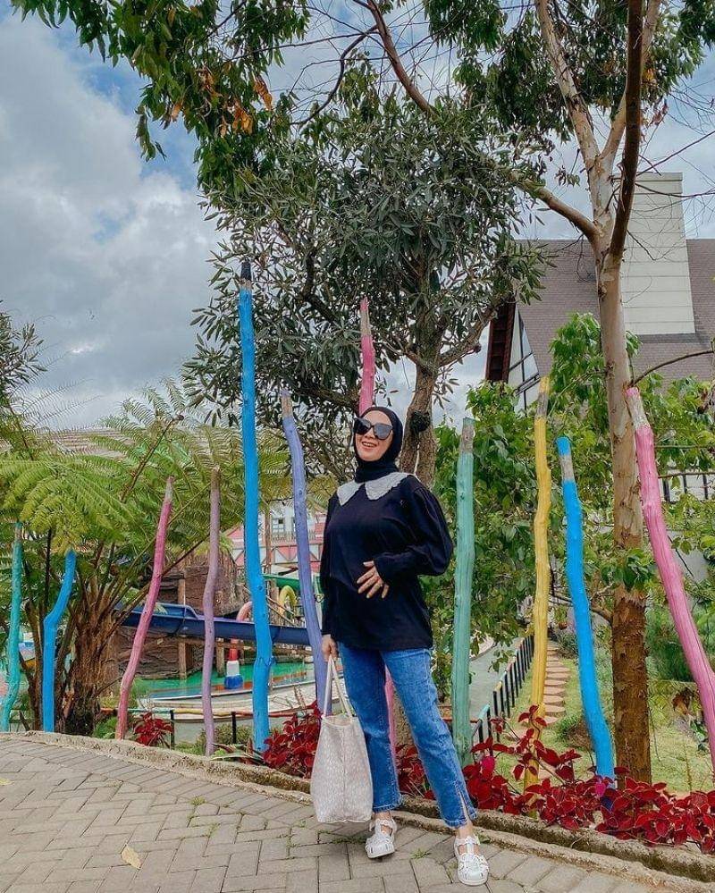 Instagram.com/@dewi_melki