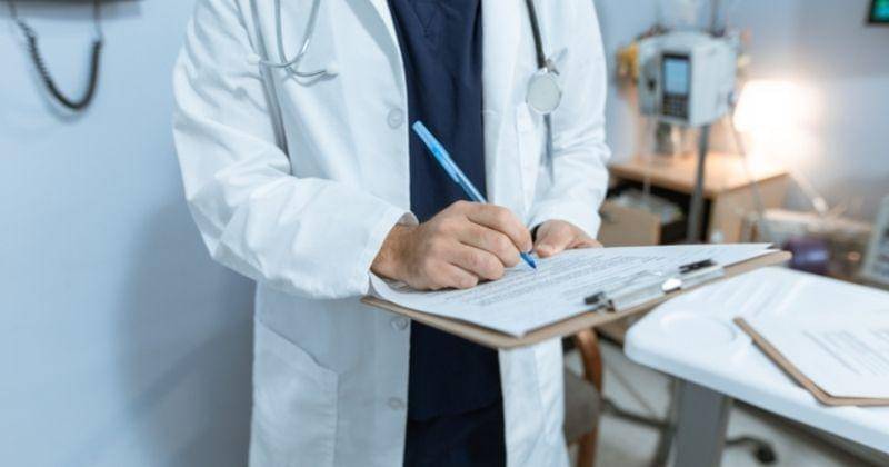 Pexels/RODNAE Production