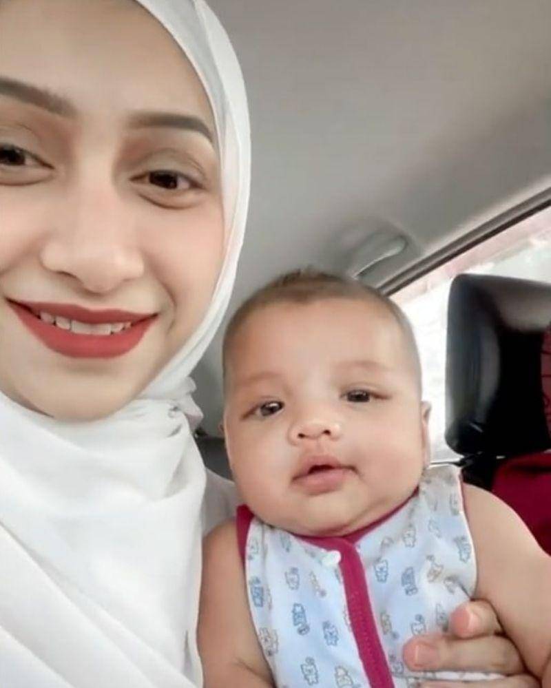 Tiktok.com/@decbabe12