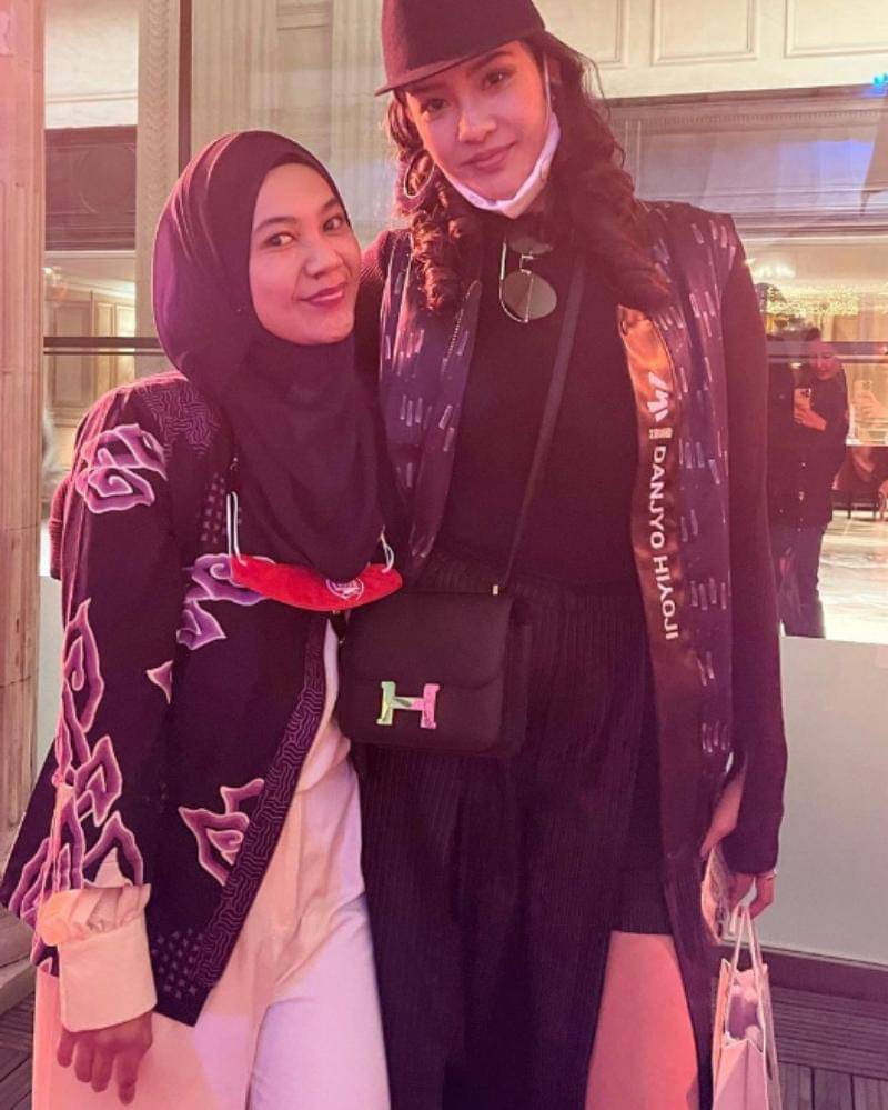 Instagram.com/ecaprasetya