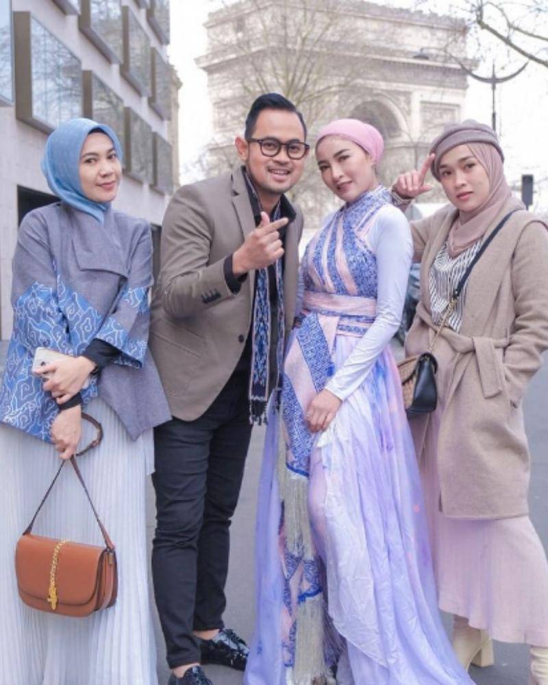 Instagram.com/ecaprasetya