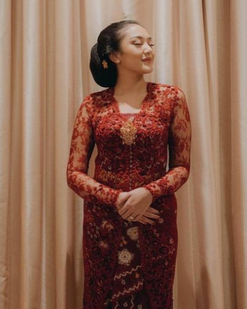 Instagram.com/putri_tanjung
