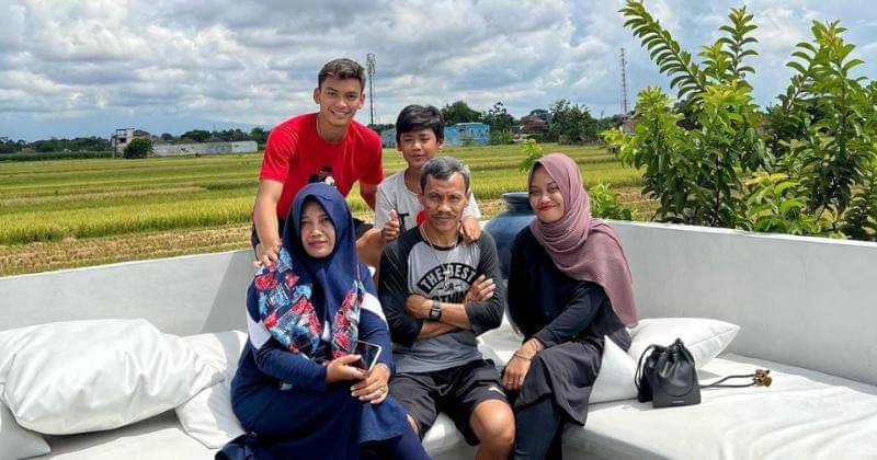 Instagram.com/shohibulfikri