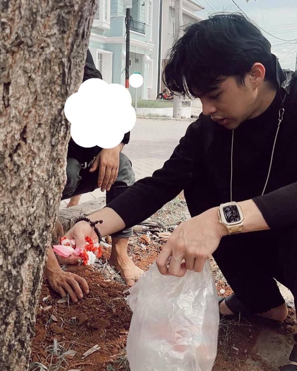 Instagram.com/dindahw