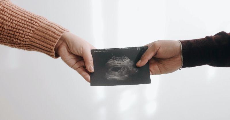 5 Cara Mengirim Doa untuk Bayi yang Keguguran