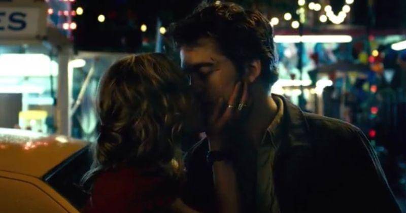 Erkak tomonidan sikilgan yigitning gey pornosi