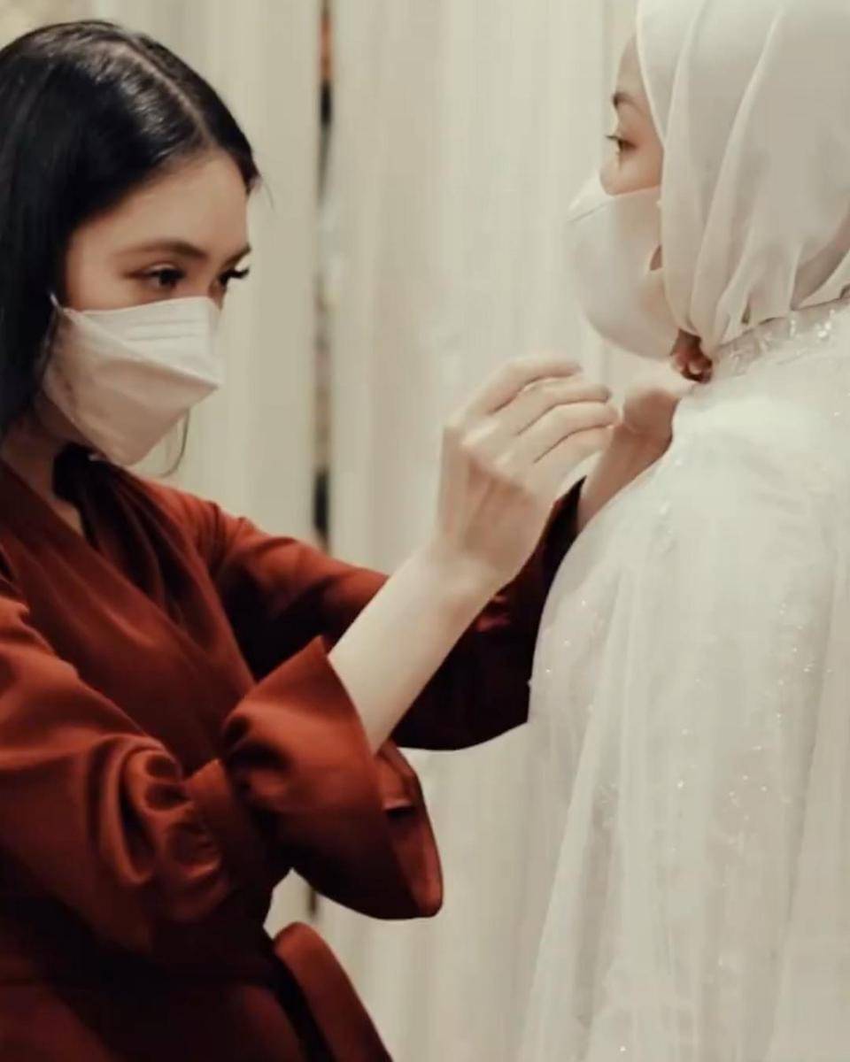 Tiktok.com/@christiebasil