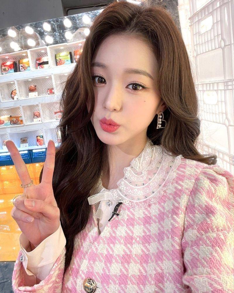 Twitter.com/IVEstarship