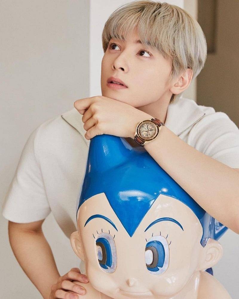 instagram.com/eunwo.o_c