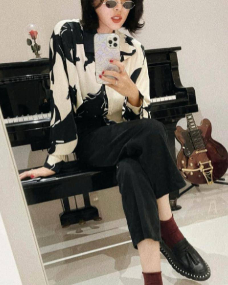 Instagram.com/isyanasarasvati