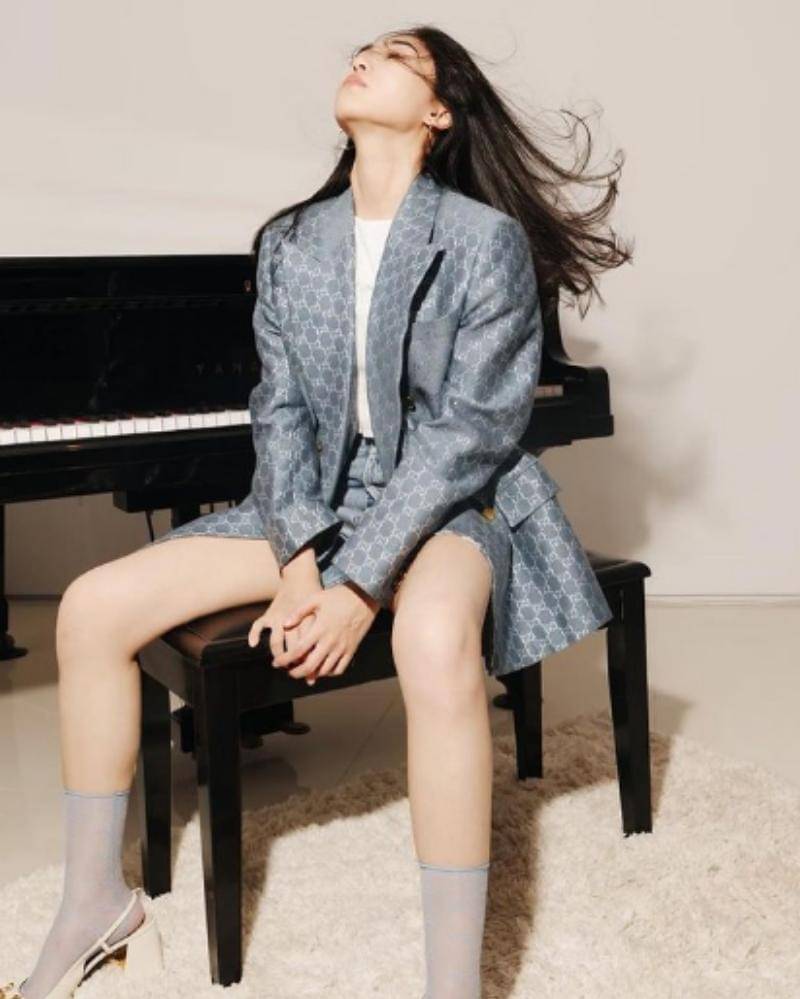 Instagram.com/isyanasarasvati