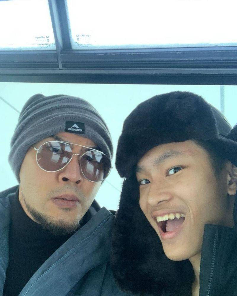 Instagram.com/azkacorbuzier