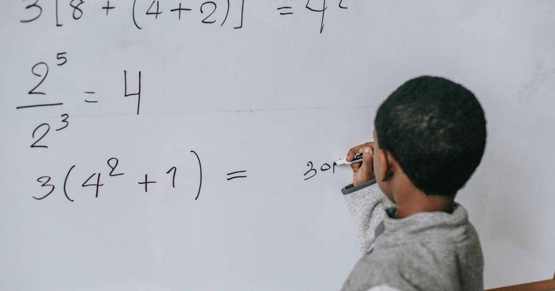 Pexels/Katerina Holmes