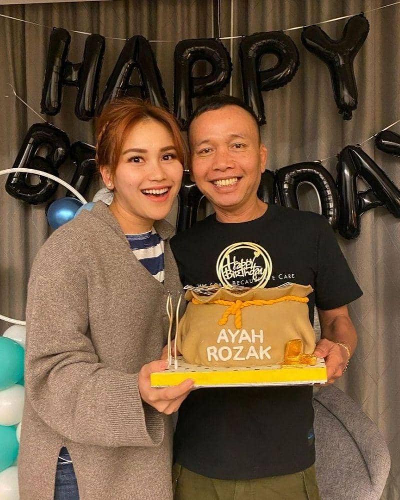 Instagram.com/ayutingting92