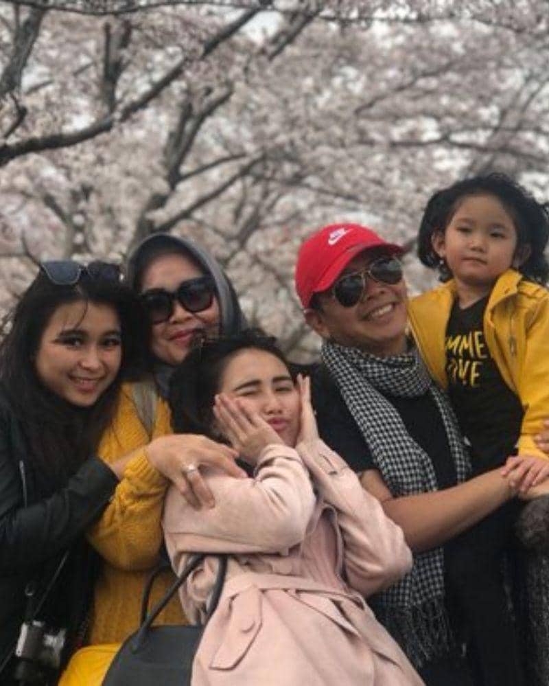 Instagram.com/ayutingting92