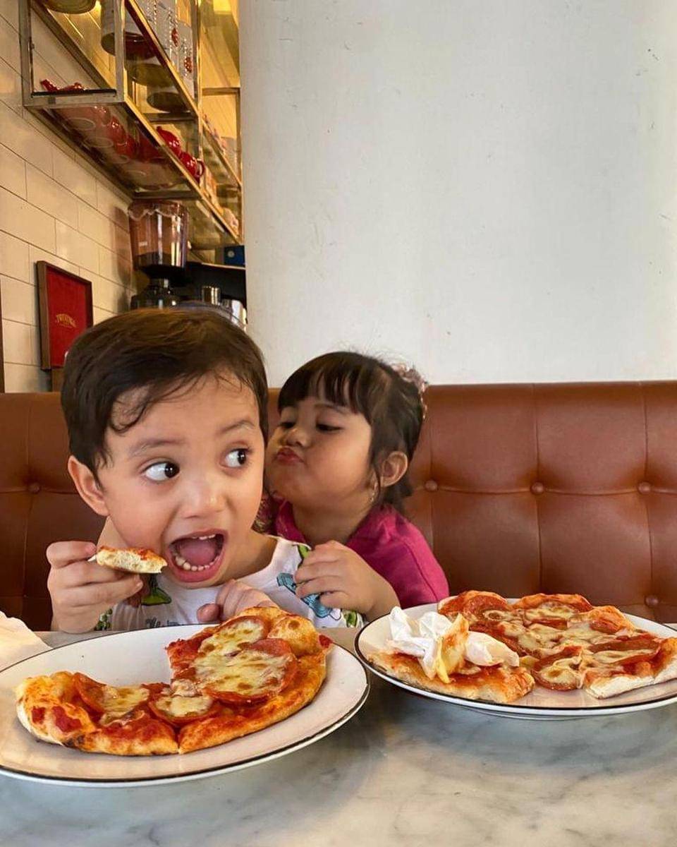 Instagram.com/Rachelvennya