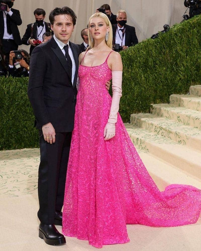 Instagram.com/nicolaannepeltz