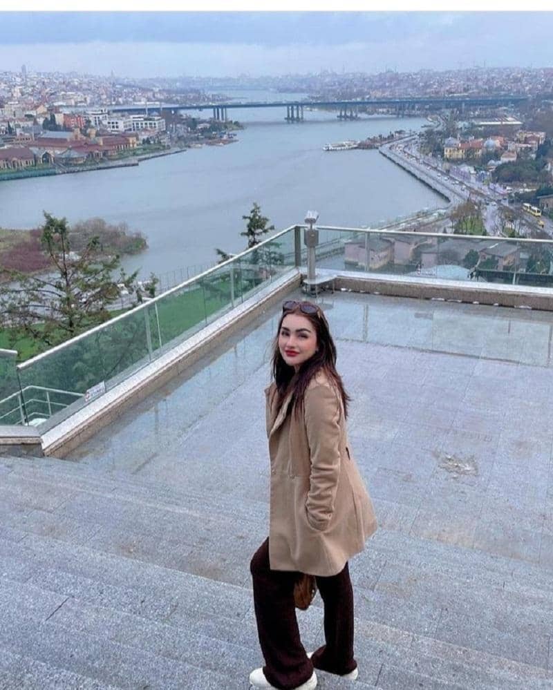 instagram.com/nourahsheivirah