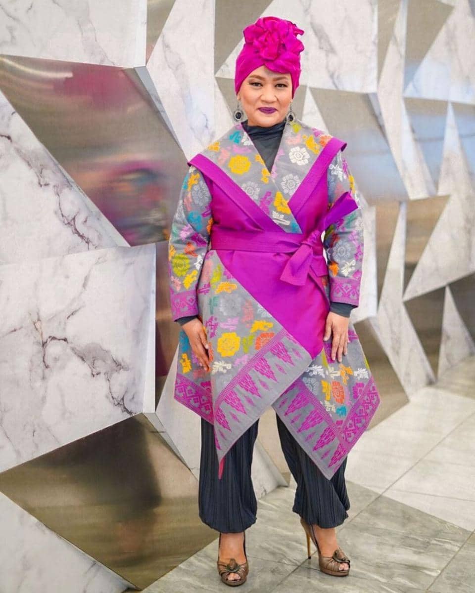 potret Tike Priatnakusumah