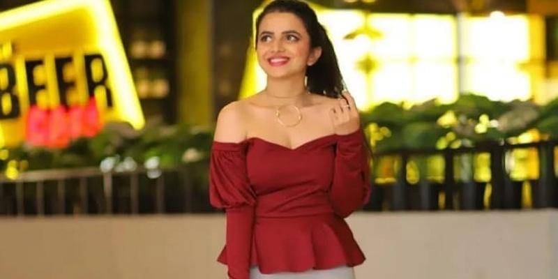 Instagram/purohitbhavini