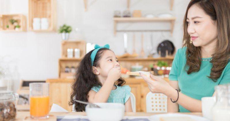 Shutterstock/Akkalak Aiempradit