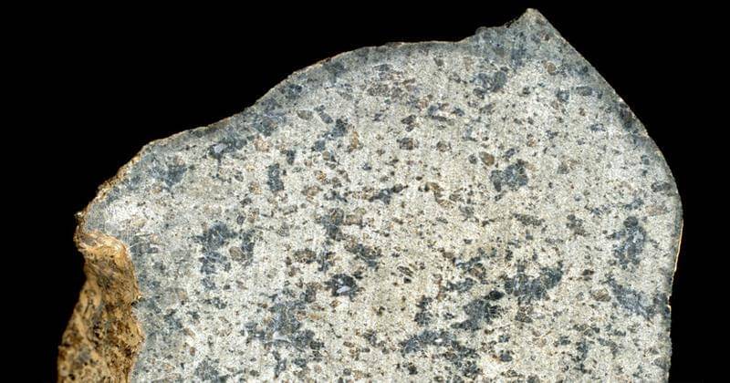 Shargottite Sayh al Uhaymir 008, salah satu koleksi meteorit  bebatuan  yang ditemukan pada tahun 1999 di Oman milik Museum NHM London - Nhm.ac.uk