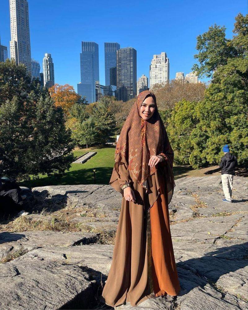 Instagram.com/kartikaputriworld