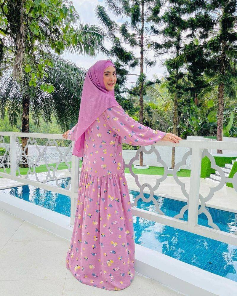 Instagram.com/apriljasmine85