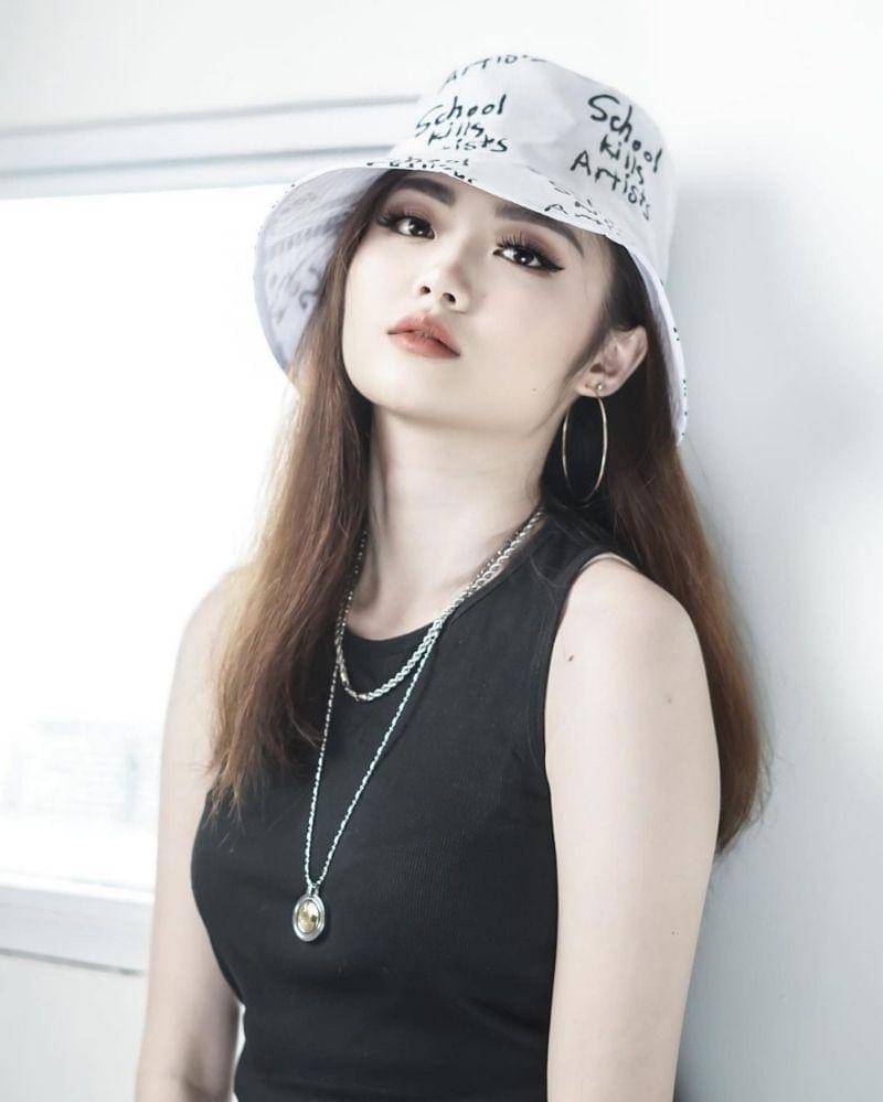 Instagram.com/vanessakhongg