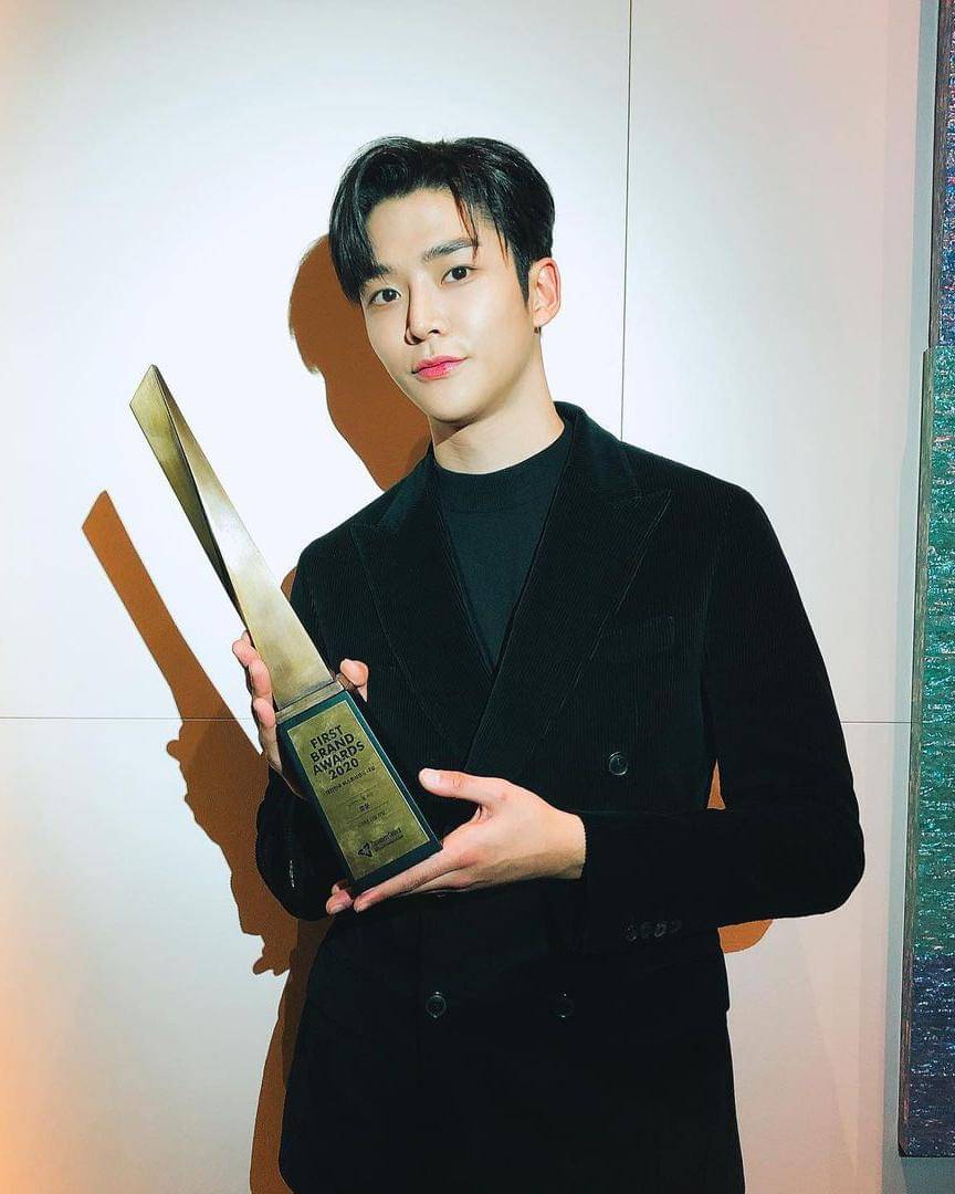 Instagram.com/ewsbdi