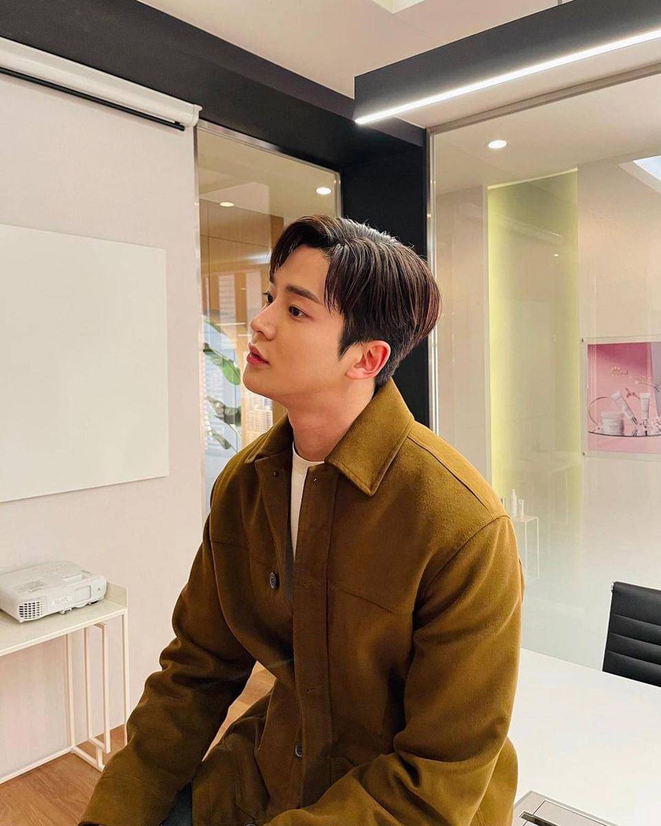 Instagram.com/ewsbdi