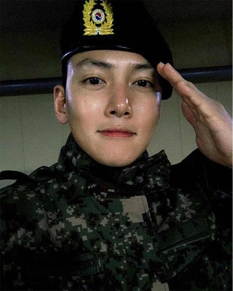 Instagram.com/jichangwook