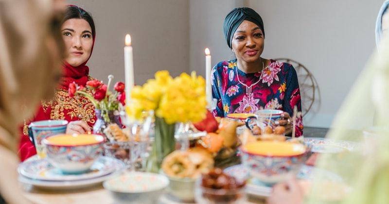 Pexels/RODNAE Production