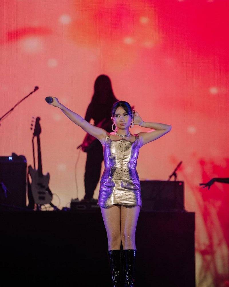 instagram.com/nikizefanya