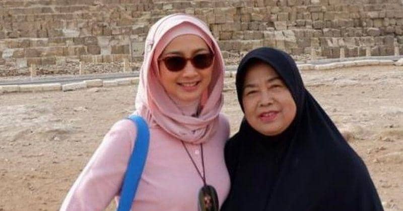 Instagram.com/Desyratnasariterdepan