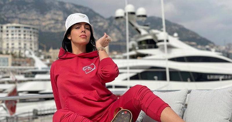 Instagram.com/georginagio