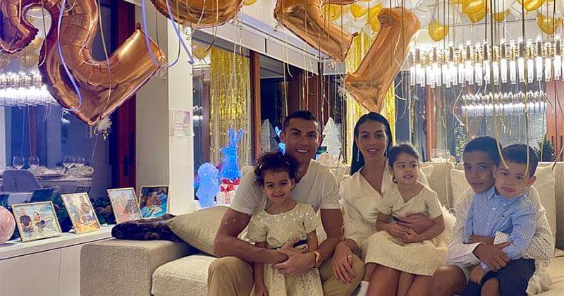 Instagram.com/georginagio