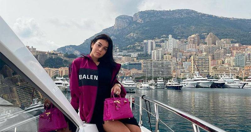 Instagram.com/georginagio