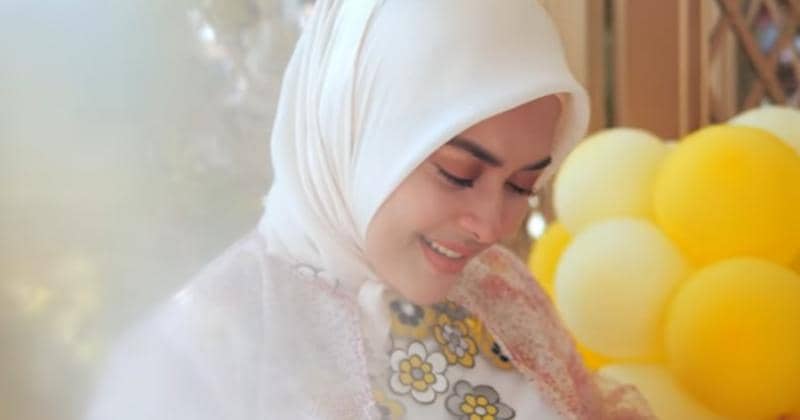 YouTube.com/ThePrincessSyahrini