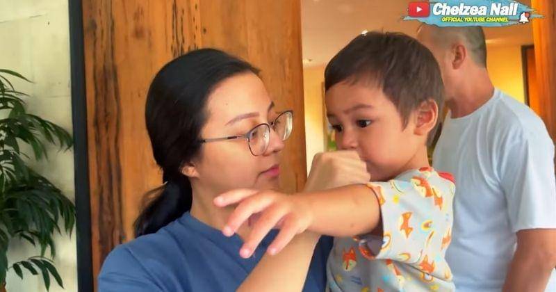 Youtube.com/Chelzea Nail