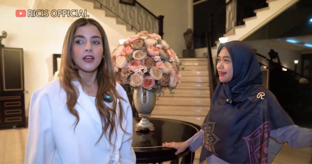 Youtube.com/Ricis Official