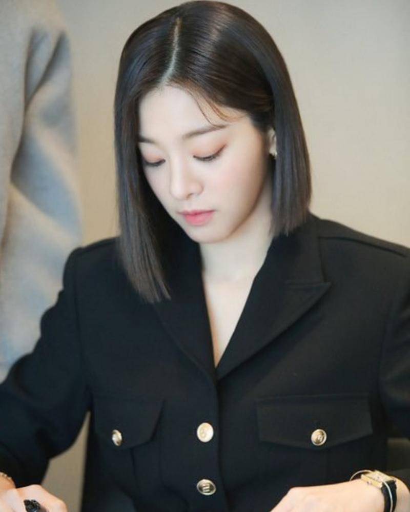 Twitter.com/@bestofseorina