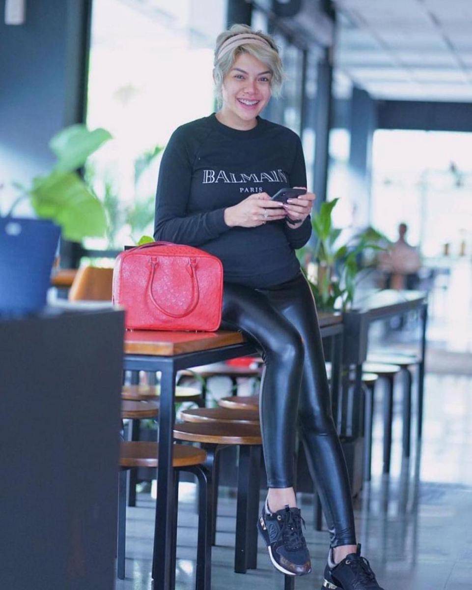 Instagram.com/nikitamirzanimawardi_17