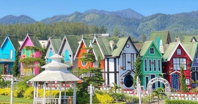 instagram.com/florawisata.santerra