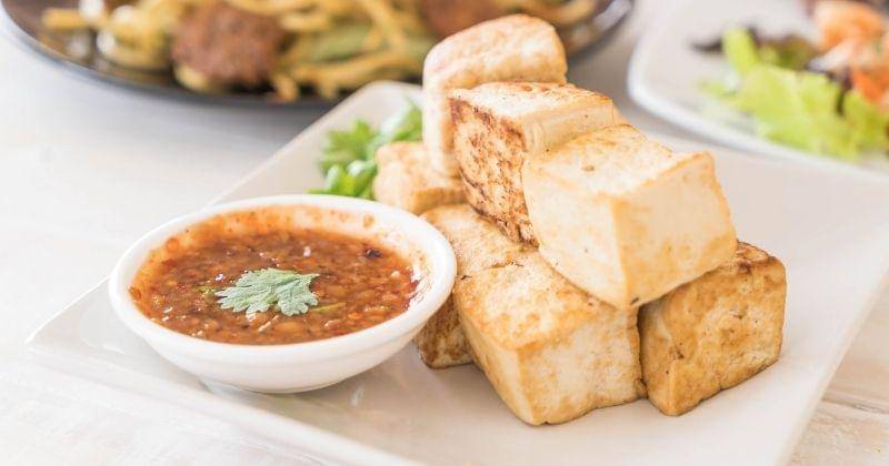 joker with card - Freepik/topntp26